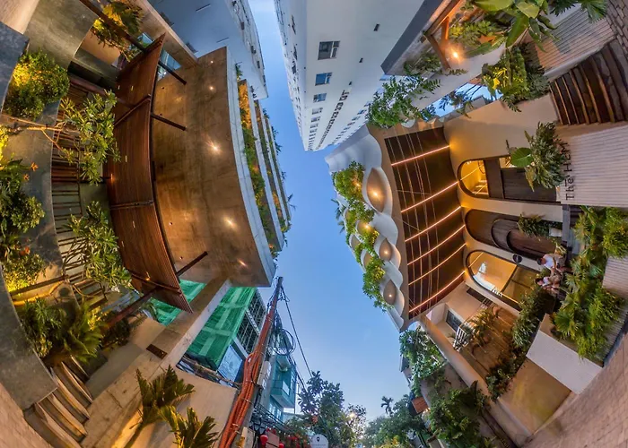 The Hem Hotel And Apartment