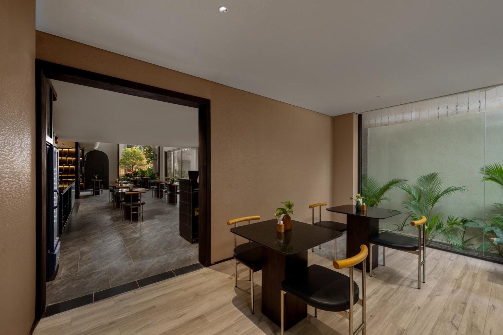 The Hem And 4* Da Nang